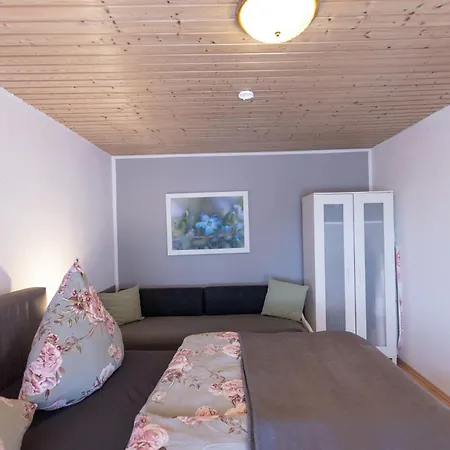 Elw, Sep. Eingang, überdachte Terrasse, Nähe Backnang