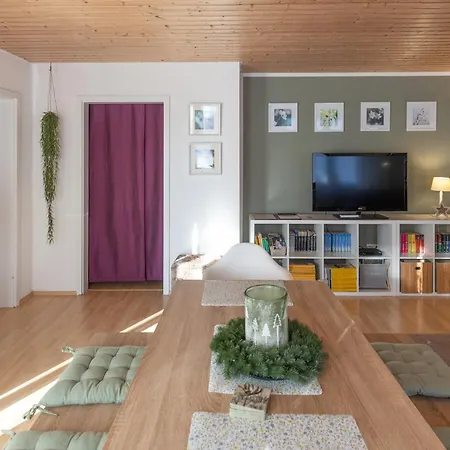 Elw, Sep. Eingang, überdachte Terrasse, Nähe Backnang Apartment Althutte