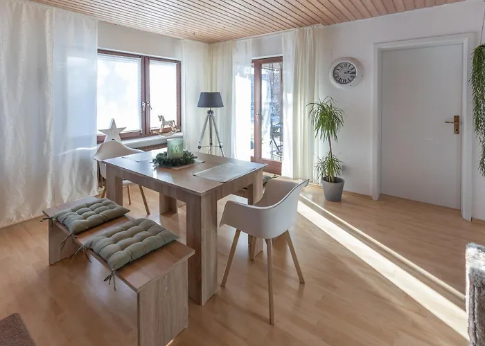 Elw, Sep. Eingang, Ueberdachte Terrasse, Naehe Backnang Appartement Althutte