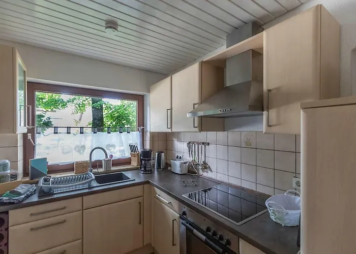 Elw, Sep. Eingang, Ueberdachte Terrasse, Naehe Backnang