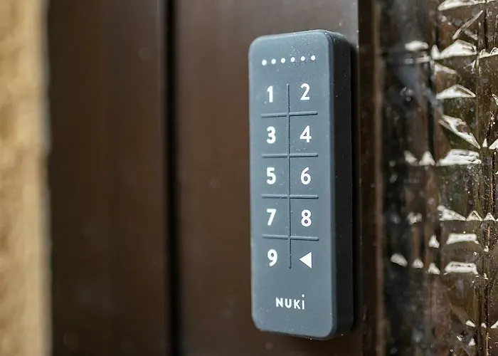 Elw, Sep. Eingang, Ueberdachte Terrasse, Naehe Backnang * Althutte